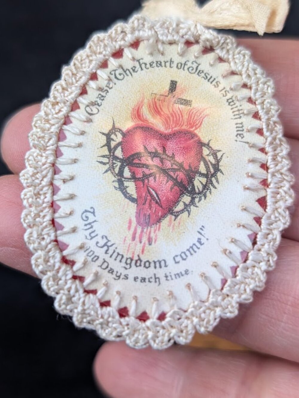 Antique Hand Embroidered Relic Sacred Heart Of Jesus Apostleship Of Prayer "B"